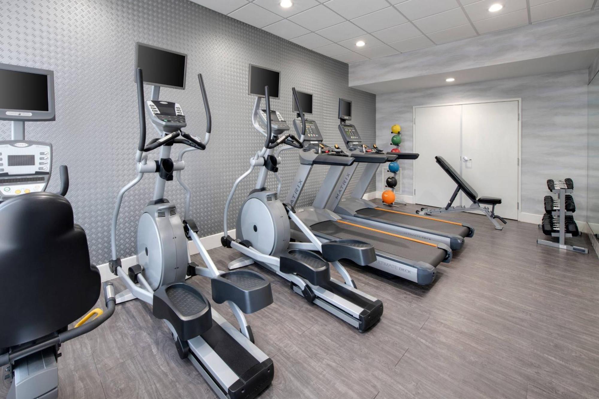 Fairfield Inn & Suites Columbia Downtown Екстериор снимка